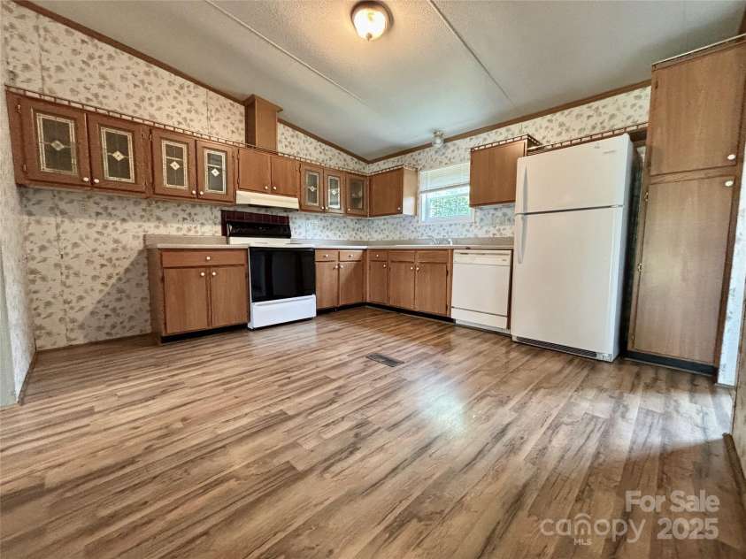 185 Bailey Street, Bostic, NC 28018.  MLS# CAR4267156, YatesRealty ID 25688. Kitchen