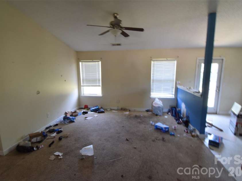 633 Overlook Road, Lowell, NC 28098.  MLS# CAR4383111, YatesRealty ID 25689. 