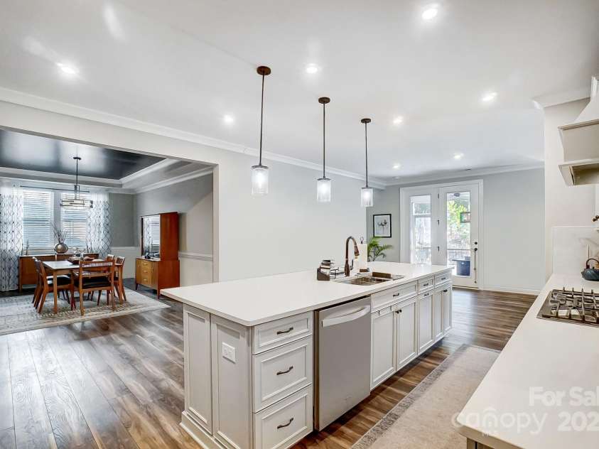 9428 Liberty Hill Drive, Mint Hill, NC 28227.  MLS# CAR4216014, YatesRealty ID 25689. View of dining room