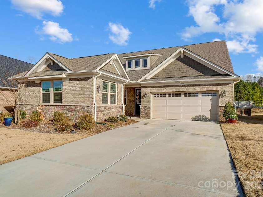 9428 Liberty Hill Drive, Mint Hill, NC 28227.  MLS# CAR4216014, YatesRealty ID 25689. Welcome home