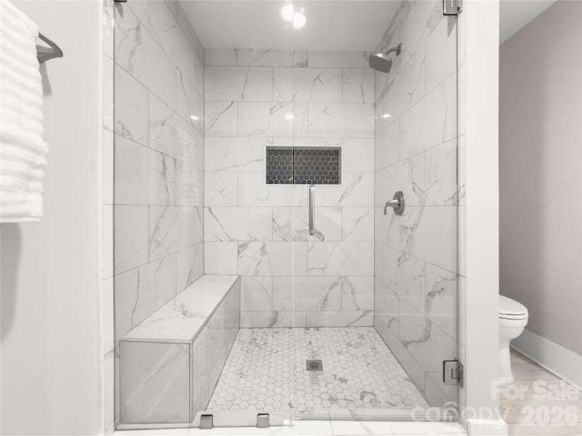 211 Tournament Drive, Concord, NC 28025.  MLS# CAR4377348, YatesRealty ID 25690. Primary Bathroom