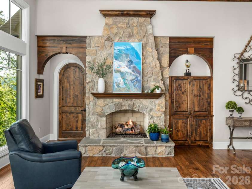 1105 Timberbluff Way, Arden, NC 28704.  MLS# CAR4381458, YatesRealty ID 25691. 