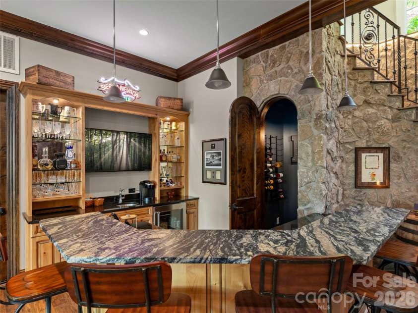 1105 Timberbluff Way, Arden, NC 28704.  MLS# CAR4381458, YatesRealty ID 25691. 
