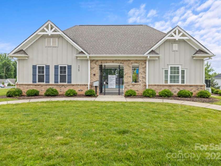 219 Broadleaf Drive, Denver, NC 28037.  MLS# CAR4265284, YatesRealty ID 25691. Community Clubhouse