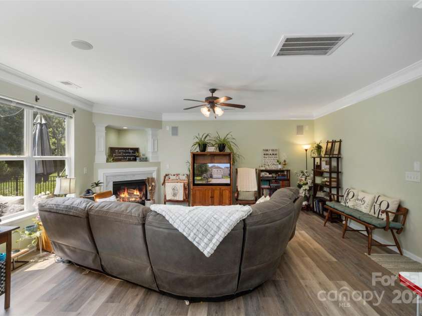 4006 Centerview Drive, Indian Trail, NC 28079.  MLS# CAR4266852, YatesRealty ID 25692. 