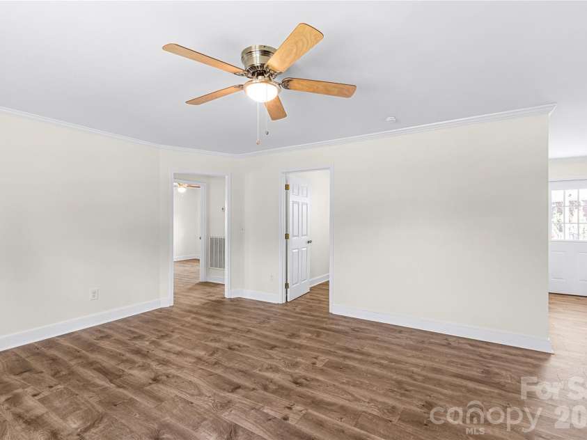 503 Wylie Street, Lancaster, SC 29720.  MLS# CAR4378525, YatesRealty ID 25692. 