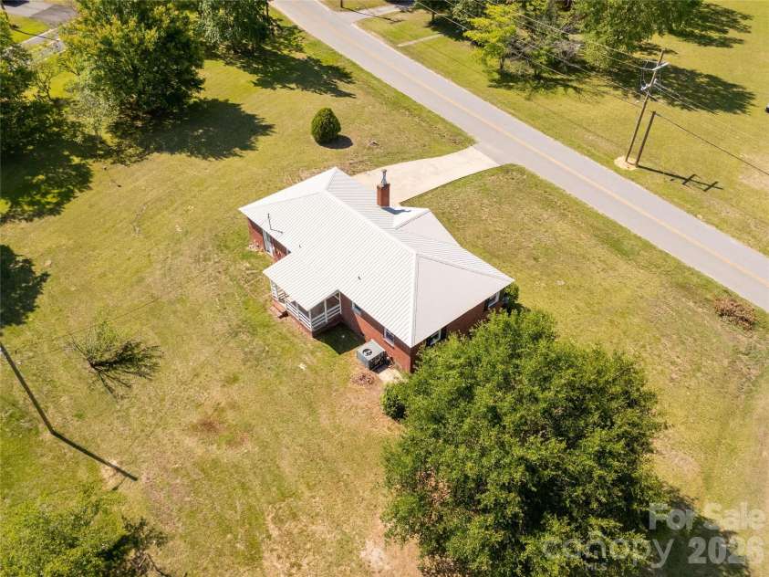 503 Wylie Street, Lancaster, SC 29720.  MLS# CAR4378525, YatesRealty ID 25692. 