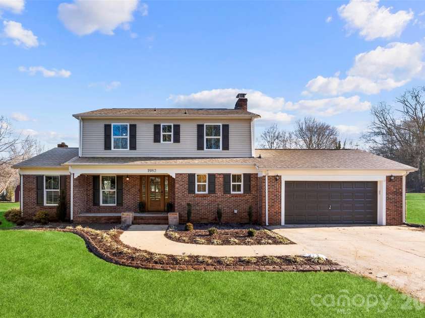 1982 Jim Mccarter Road, Clover, SC 29710.  MLS# CAR4342066, YatesRealty ID 25695. 