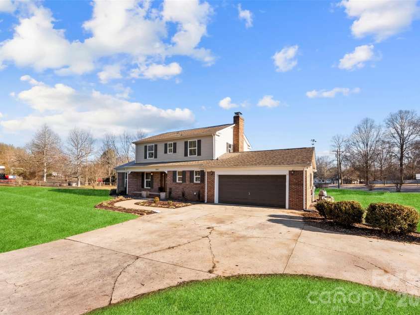 1982 Jim Mccarter Road, Clover, SC 29710.  MLS# CAR4342066, YatesRealty ID 25695. 