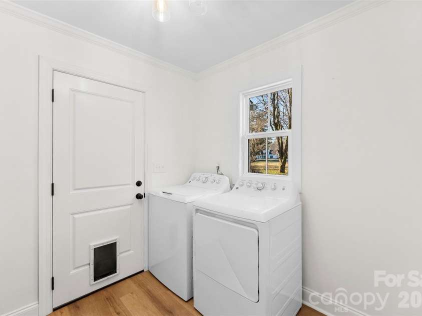 1982 Jim Mccarter Road, Clover, SC 29710.  MLS# CAR4342066, YatesRealty ID 25695. Laundry Room