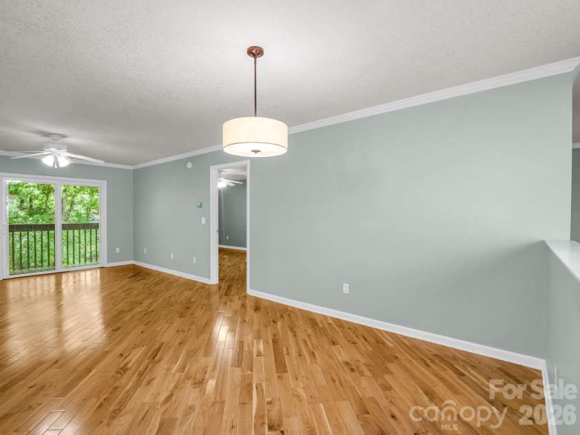 4 Rathfarnham Road, Asheville, NC 28803.  MLS# CAR4382272, YatesRealty ID 25696. 