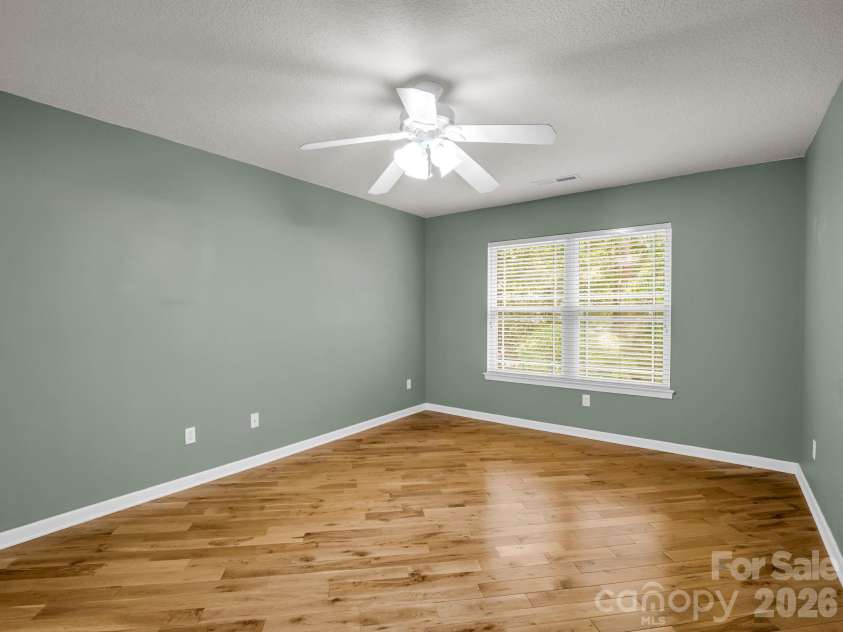 4 Rathfarnham Road, Asheville, NC 28803.  MLS# CAR4382272, YatesRealty ID 25696. 