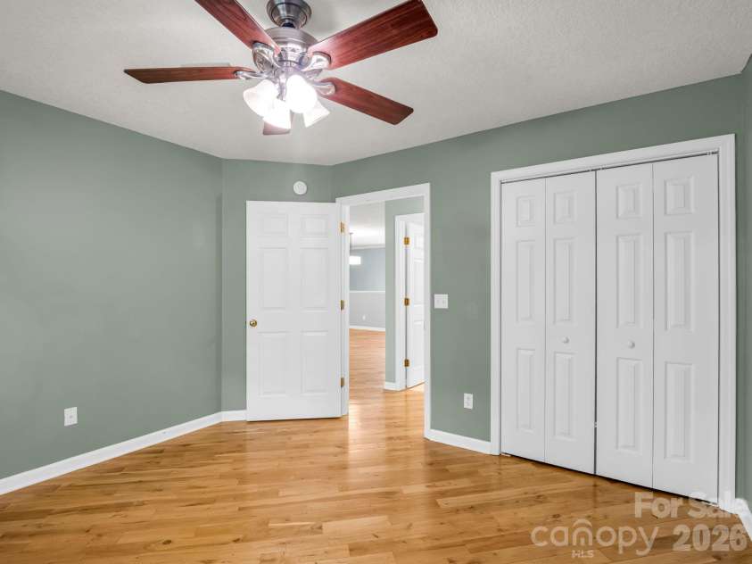 4 Rathfarnham Road, Asheville, NC 28803.  MLS# CAR4382272, YatesRealty ID 25696. 