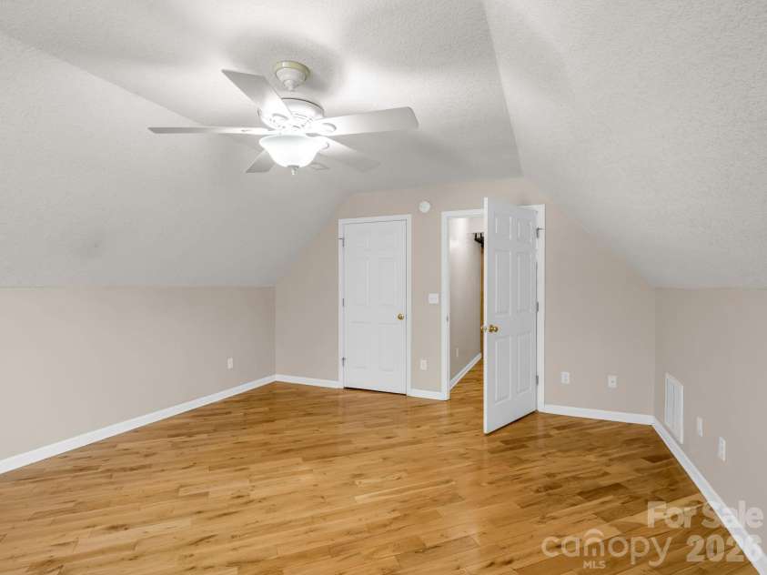 4 Rathfarnham Road, Asheville, NC 28803.  MLS# CAR4382272, YatesRealty ID 25696. 