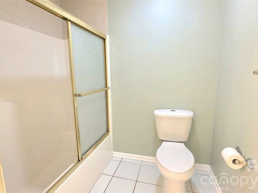 4 Rathfarnham Road, Asheville, NC 28803.  MLS# CAR4382272, YatesRealty ID 25696. 
