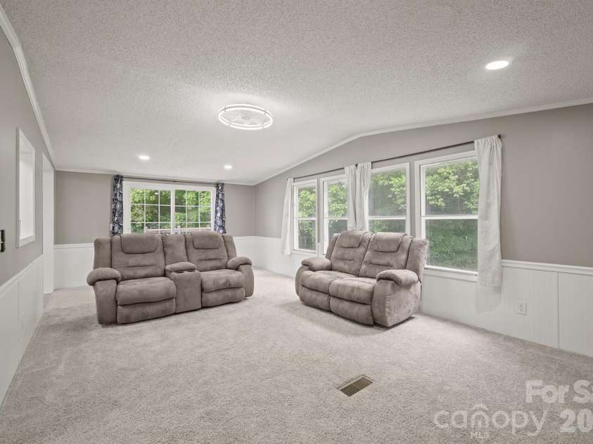 1855 Burris Road, Conover, NC 28613.  MLS# CAR4379298, YatesRealty ID 25699. 