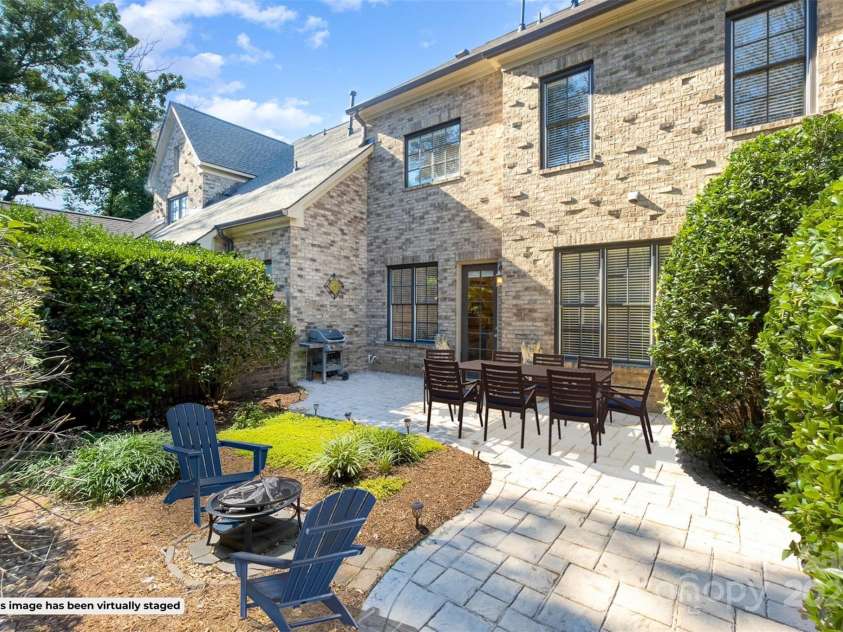 6411 Aldworth Lane, Charlotte, NC 28226.  MLS# CAR4287812, YatesRealty ID 25699. Back patio w/ Private courtyard