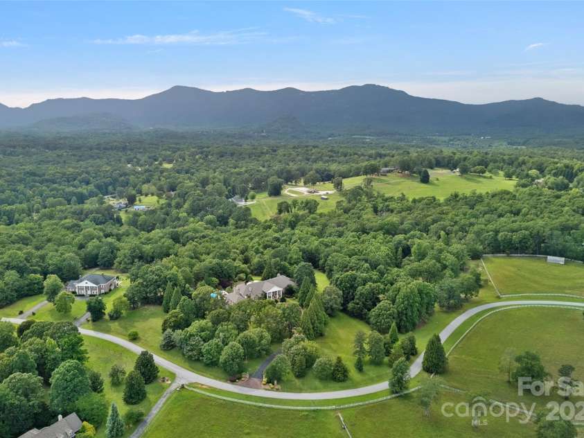 282 Hamilton Drive, Columbus, NC 28722.  MLS# CAR4274724, YatesRealty ID 257. 