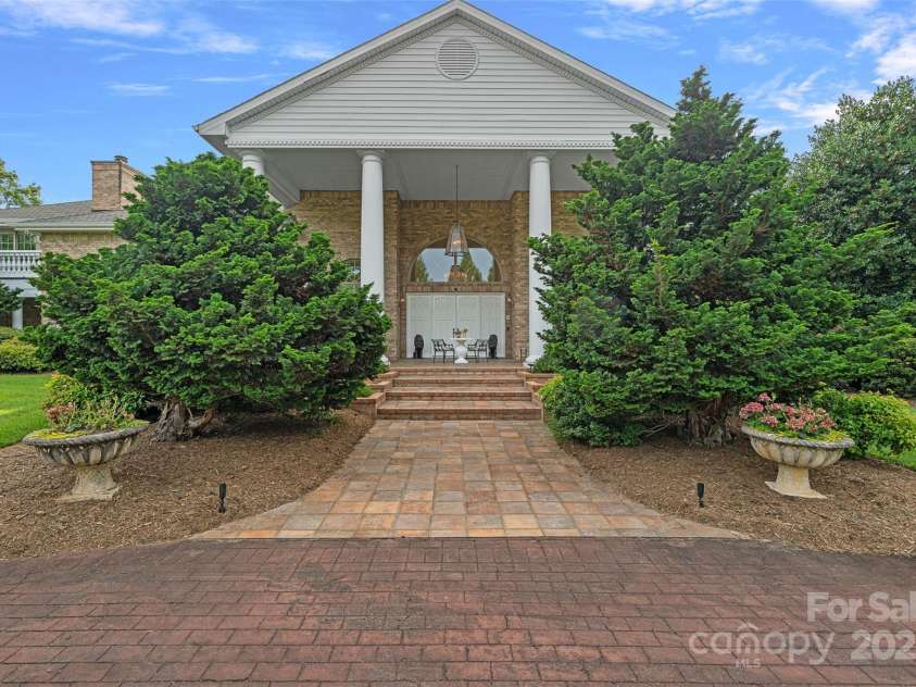 282 Hamilton Drive, Columbus, NC 28722.  MLS# CAR4274724, YatesRealty ID 257. 