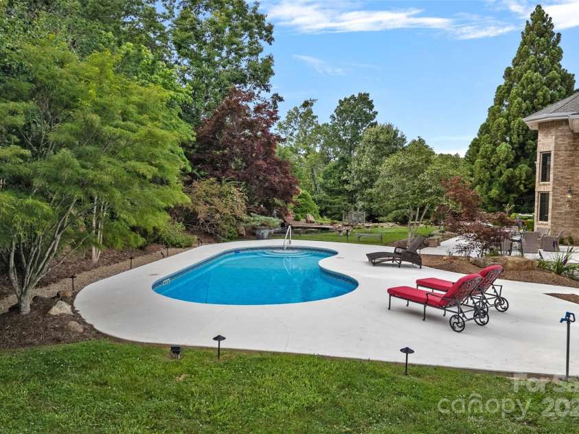 282 Hamilton Drive, Columbus, NC 28722.  MLS# CAR4274724, YatesRealty ID 257. 