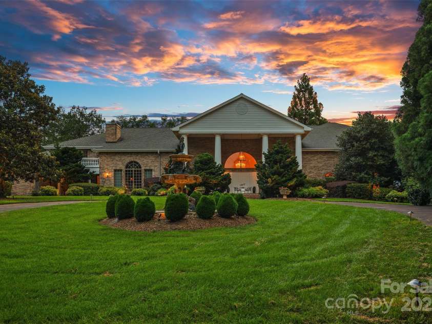 282 Hamilton Drive, Columbus, NC 28722.  MLS# CAR4274724, YatesRealty ID 257. 