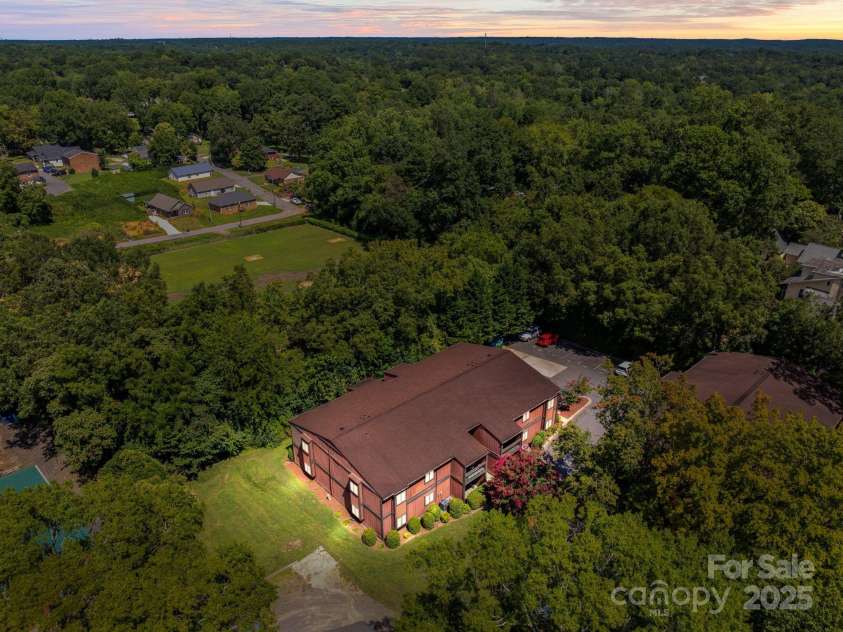 47 Edgewood Avenue, Concord, NC 28025.  MLS# CAR4287036, YatesRealty ID 2570. 