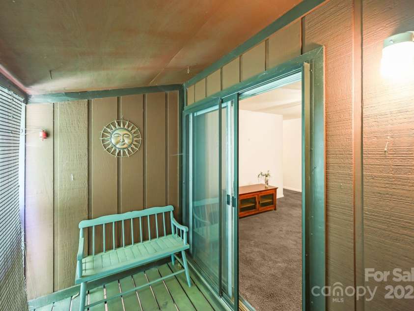 47 Edgewood Avenue, Concord, NC 28025.  MLS# CAR4287036, YatesRealty ID 2570. 