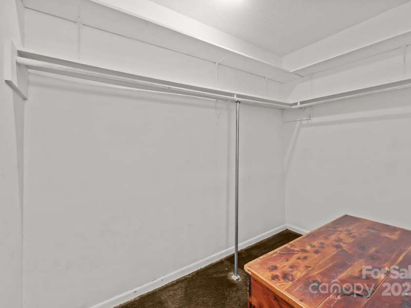 47 Edgewood Avenue, Concord, NC 28025.  MLS# CAR4287036, YatesRealty ID 2570. 