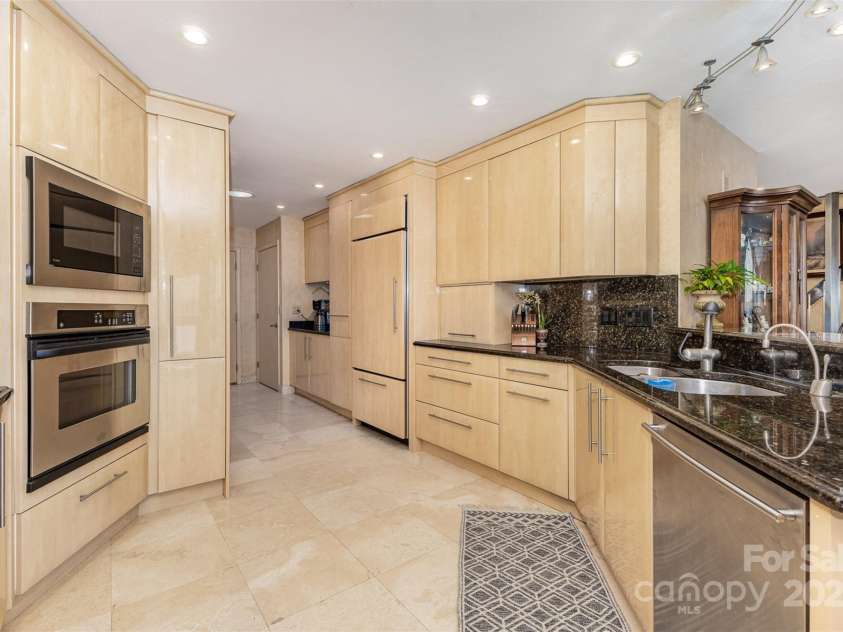 5 Hidden Cove Lane, Clover, SC 29710.  MLS# CAR4278086, YatesRealty ID 25700. 