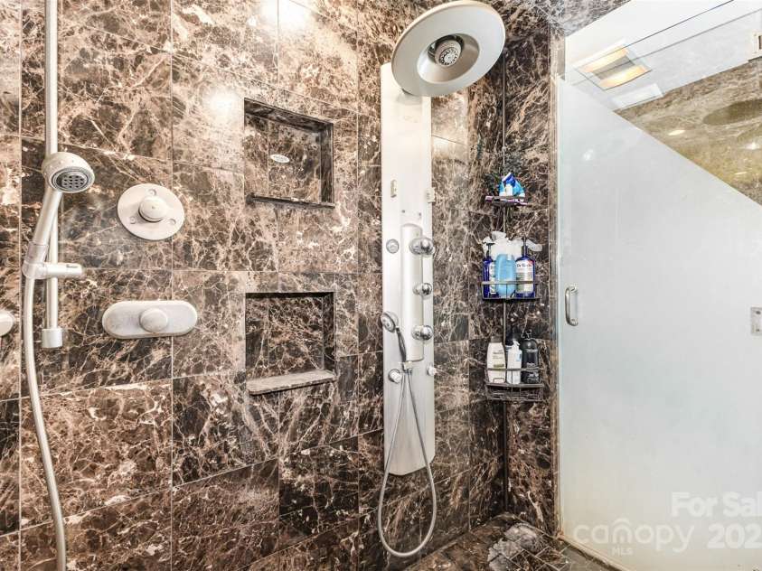 5 Hidden Cove Lane, Clover, SC 29710.  MLS# CAR4278086, YatesRealty ID 25700. 