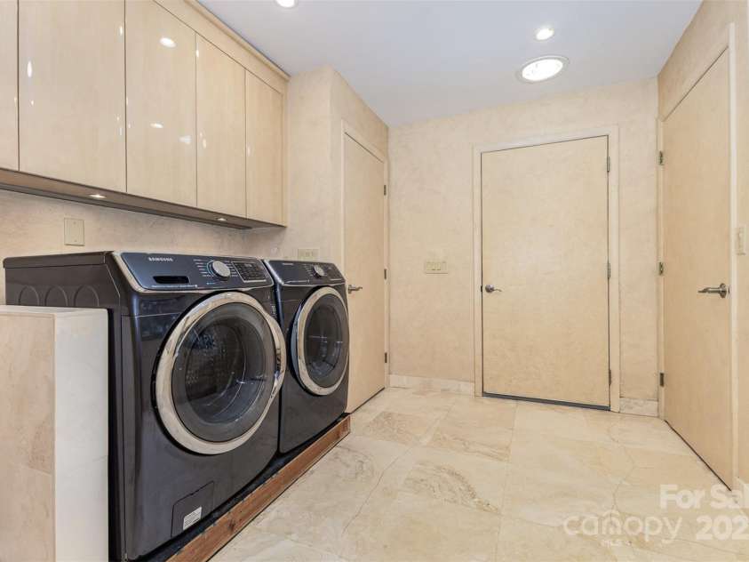 5 Hidden Cove Lane, Clover, SC 29710.  MLS# CAR4278086, YatesRealty ID 25700. 