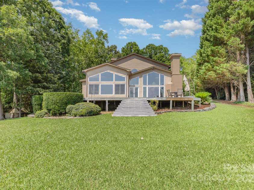 5 Hidden Cove Lane, Clover, SC 29710.  MLS# CAR4278086, YatesRealty ID 25700. 