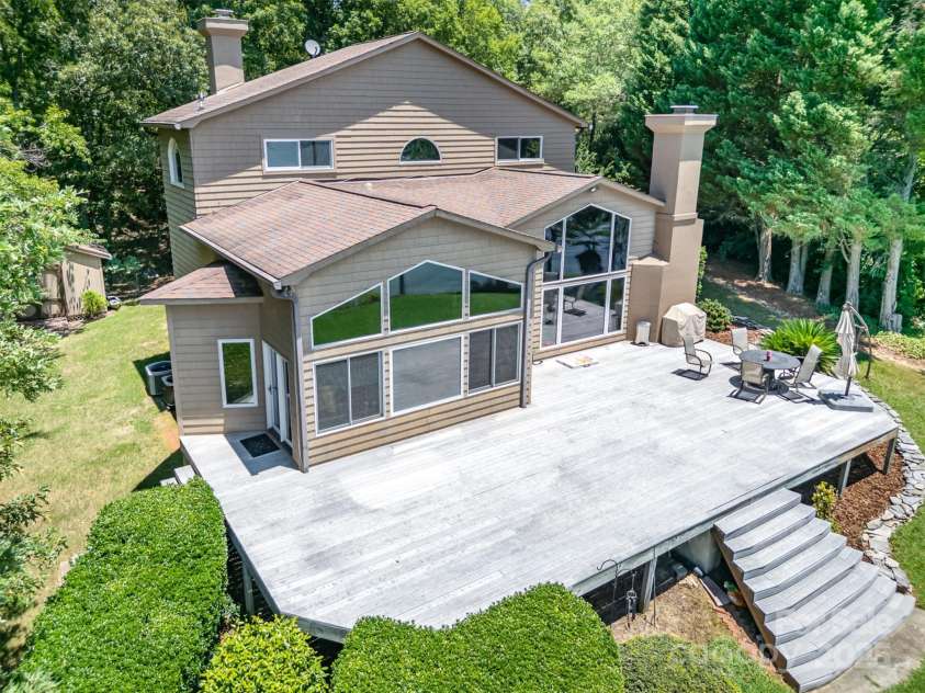 5 Hidden Cove Lane, Clover, SC 29710.  MLS# CAR4278086, YatesRealty ID 25700. 