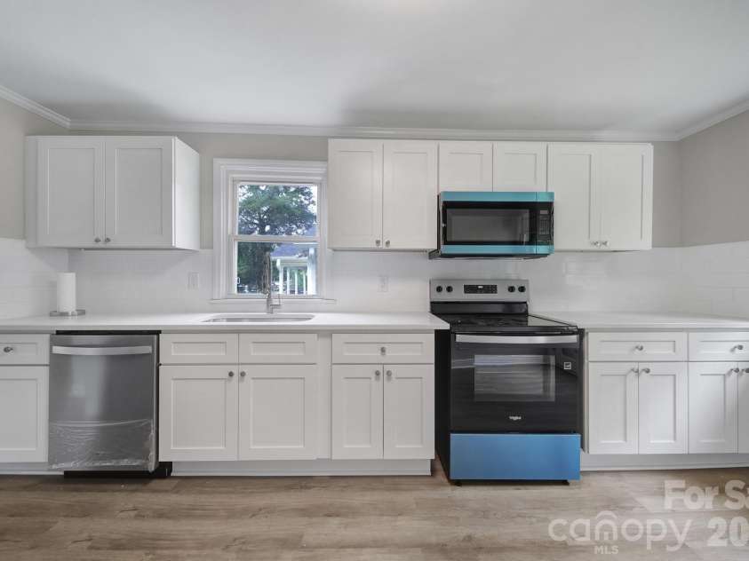 758 Jefferson Avenue, Rock Hill, SC 29730.  MLS# CAR4226066, YatesRealty ID 25700. 