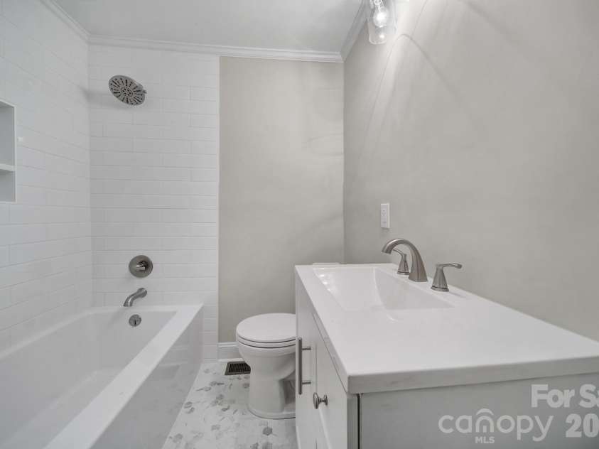 758 Jefferson Avenue, Rock Hill, SC 29730.  MLS# CAR4226066, YatesRealty ID 25700. 