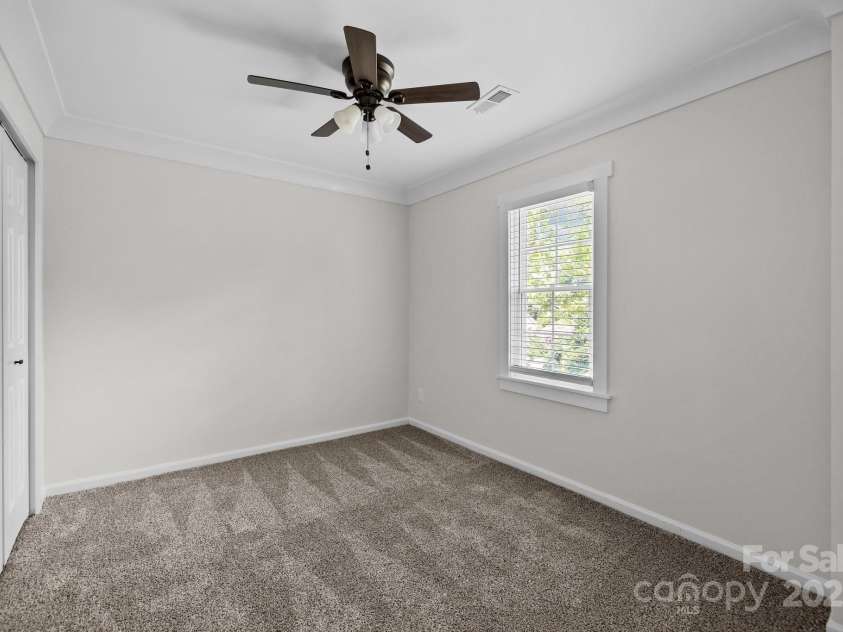 7219 Spring Morning Lane, Charlotte, NC 28227.  MLS# CAR4274411, YatesRealty ID 25701. 