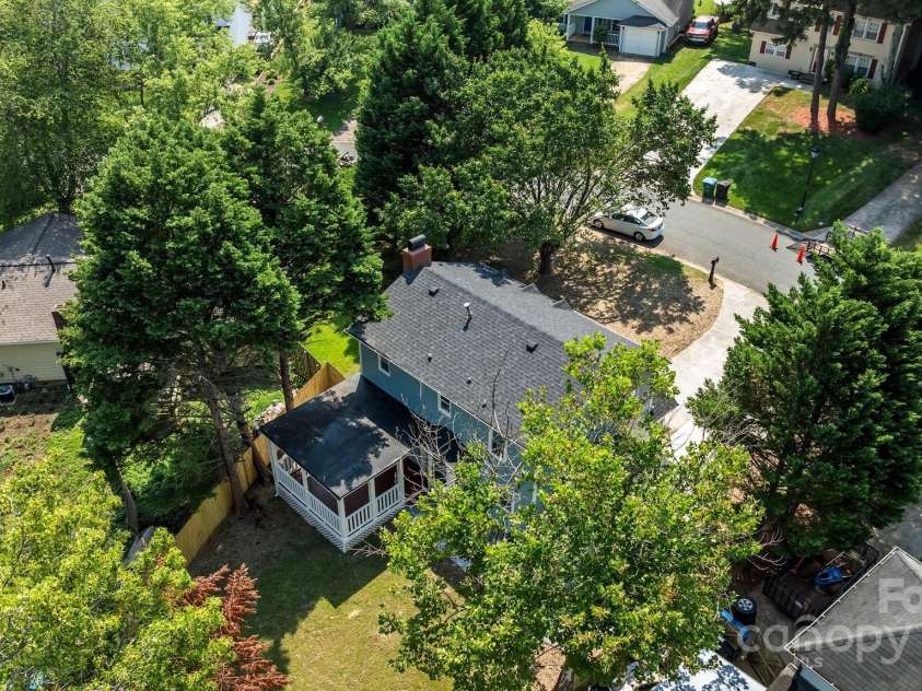 7219 Spring Morning Lane, Charlotte, NC 28227.  MLS# CAR4274411, YatesRealty ID 25701. 