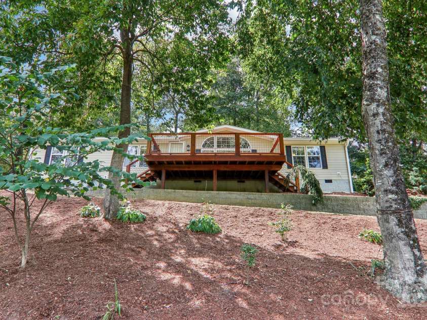18 Spencer Road, Candler, NC 28715.  MLS# CAR4182190, YatesRealty ID 25702. 