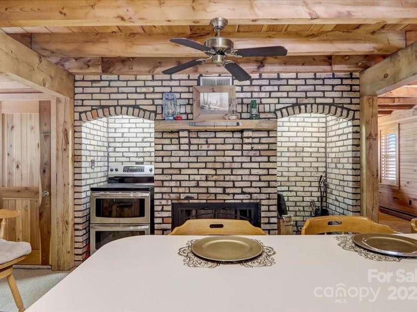 157 Shady Rock Lane, Swannanoa, NC 28778.  MLS# CAR4280634, YatesRealty ID 25703. 