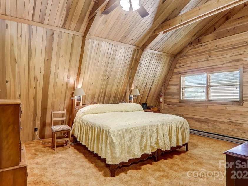 157 Shady Rock Lane, Swannanoa, NC 28778.  MLS# CAR4280634, YatesRealty ID 25703. 