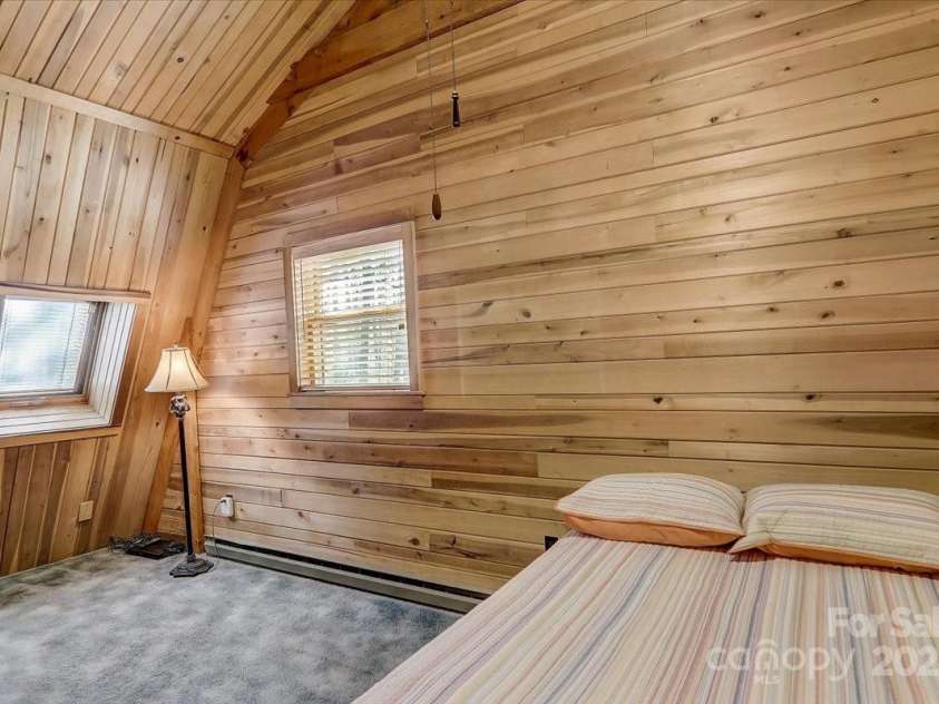 157 Shady Rock Lane, Swannanoa, NC 28778.  MLS# CAR4280634, YatesRealty ID 25703. 