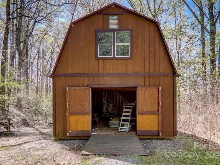 157 Shady Rock Lane, Swannanoa, NC 28778.  MLS# CAR4280634, YatesRealty ID 25703. 