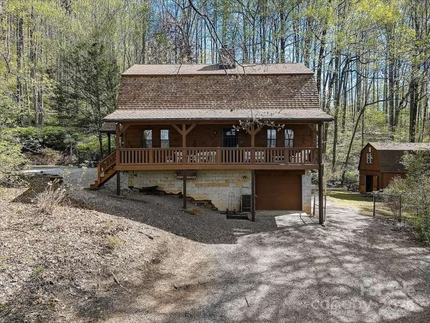 157 Shady Rock Lane, Swannanoa, NC 28778.  MLS# CAR4280634, YatesRealty ID 25703. 