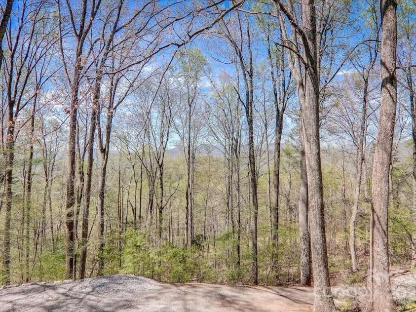 157 Shady Rock Lane, Swannanoa, NC 28778.  MLS# CAR4280634, YatesRealty ID 25703. 