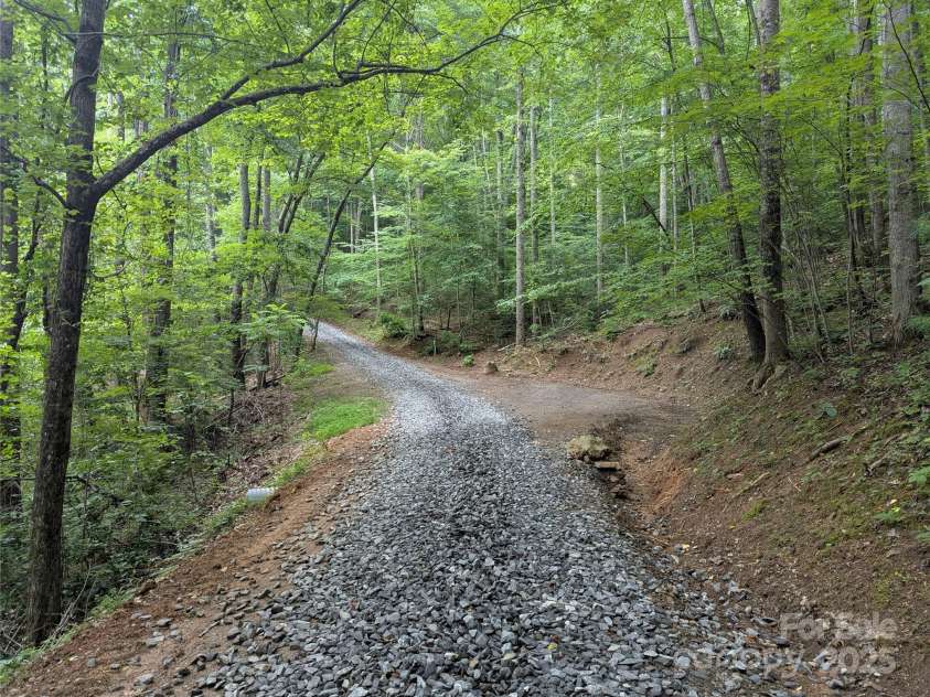 157 Shady Rock Lane, Swannanoa, NC 28778.  MLS# CAR4280634, YatesRealty ID 25703. 