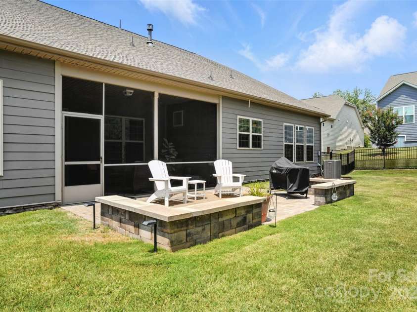 408 Picasso Trail, Mount Holly, NC 28120.  MLS# CAR4278219, YatesRealty ID 25704. 