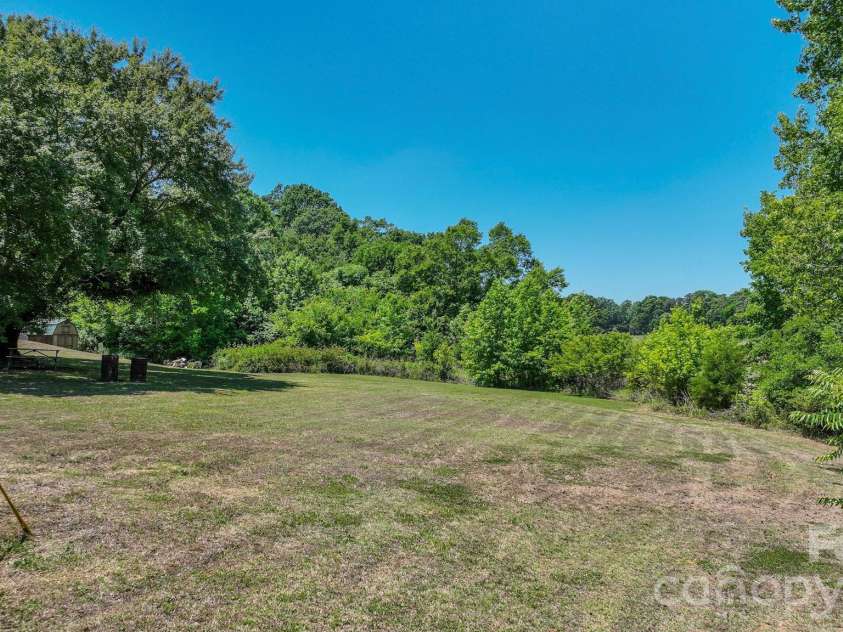 6423 Old Kennedy Ford Road, Marshville, NC 28103.  MLS# CAR4384475, YatesRealty ID 25704. 