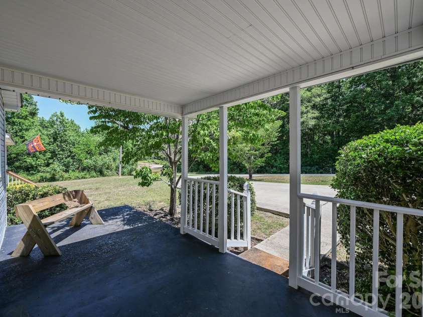6423 Old Kennedy Ford Road, Marshville, NC 28103.  MLS# CAR4384475, YatesRealty ID 25704. 