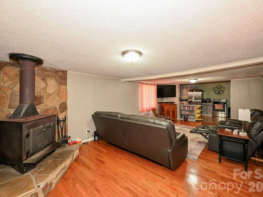 6423 Old Kennedy Ford Road, Marshville, NC 28103.  MLS# CAR4384475, YatesRealty ID 25704. 