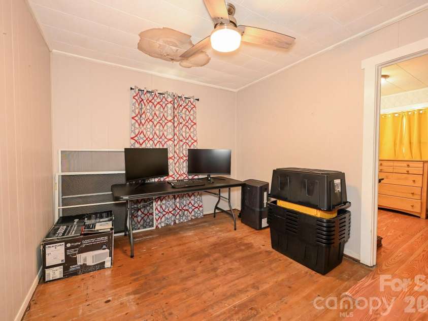 6423 Old Kennedy Ford Road, Marshville, NC 28103.  MLS# CAR4384475, YatesRealty ID 25704. 